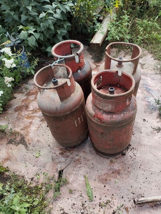 Продаю газовые баллоны