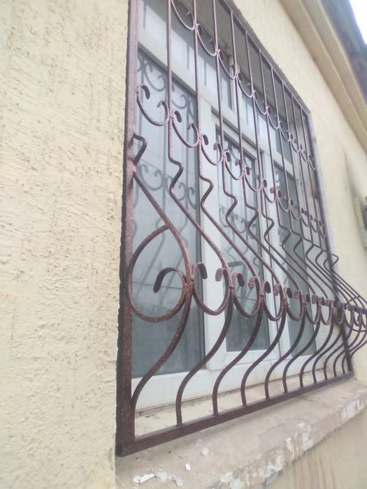 Решётки на окна . Решетки. Ворота . Арка. Шанхай  Навесы
