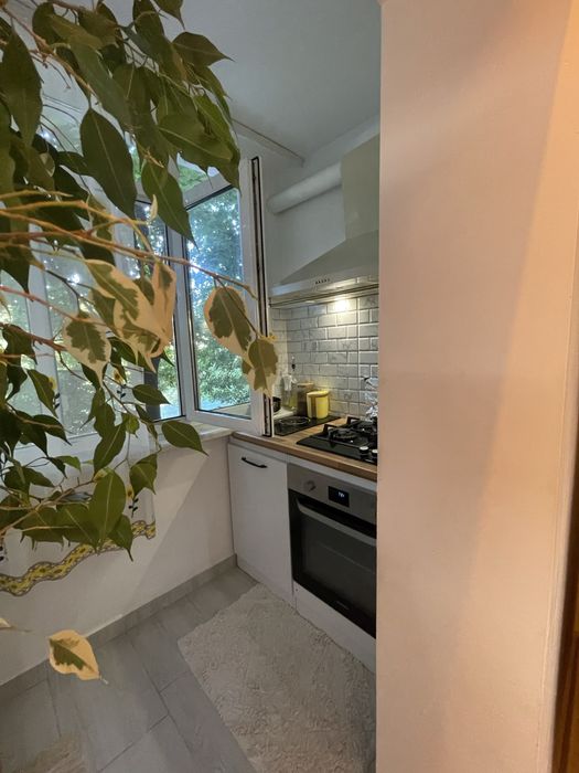 Vand apartament 3 camere poarta 6