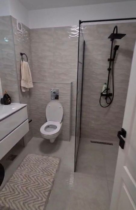 Apartament 2 camere de închiriat în Centru