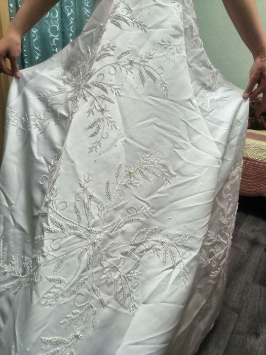 Свадебное платье продам