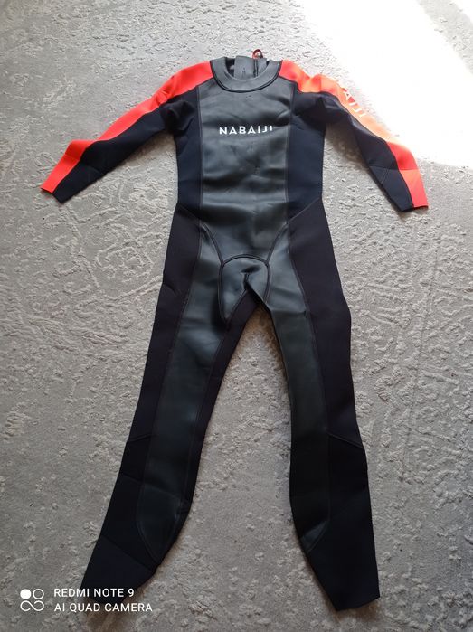 Гидрокостюм для плавания в открытой воде