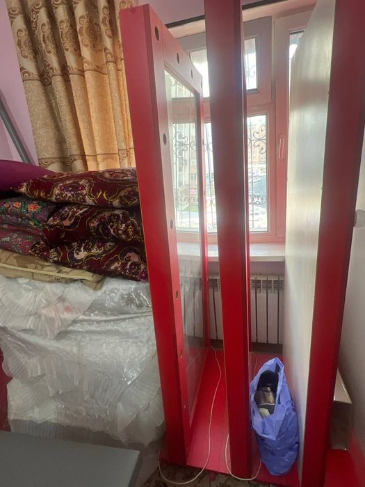 Salon mebellari srochna sotiladi