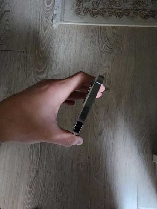 Iphone 14 pro max dual , iWatch milanese