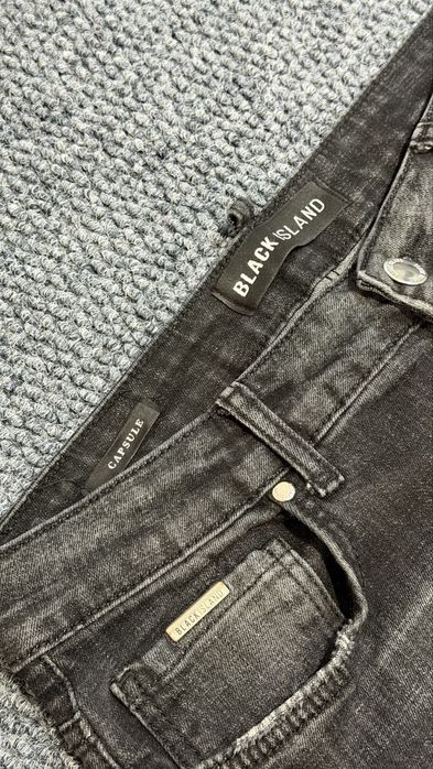 Black Island Capsule черни дънки