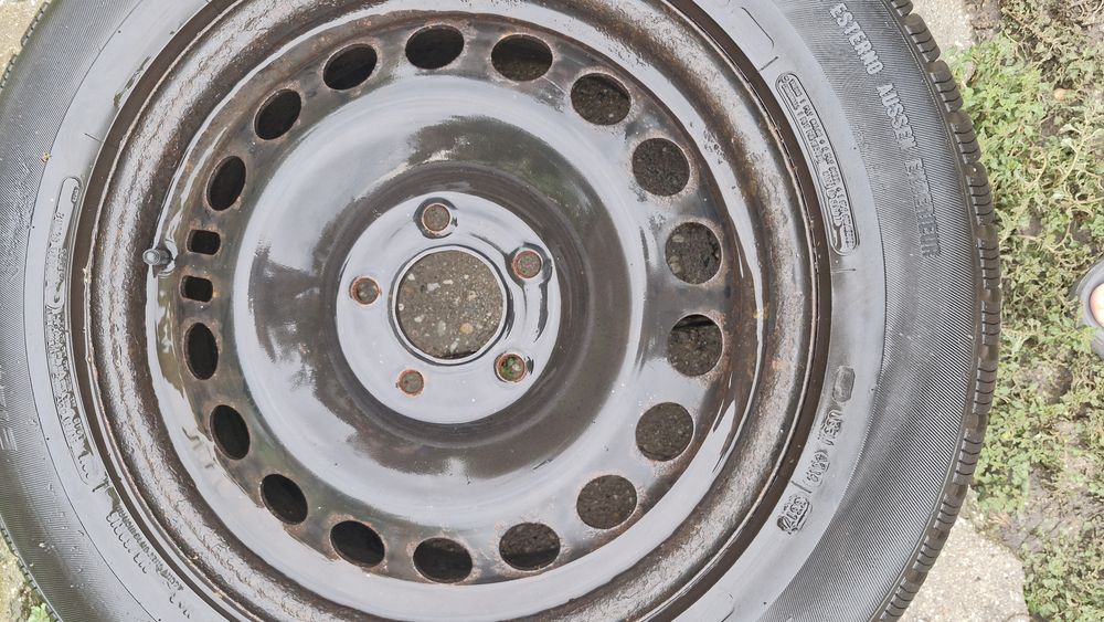 Vând roti de Opel astra mai multe detalii la telefon