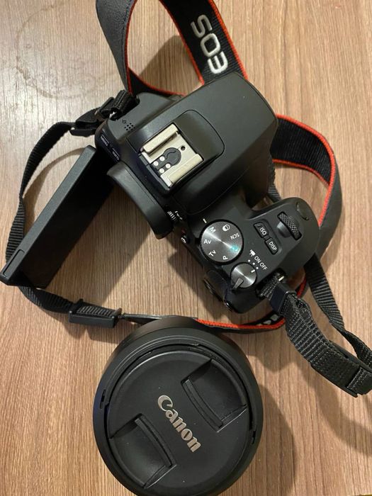 Canon 250D kit 18-55