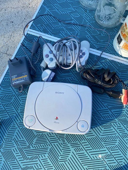 Playstation 1 cu o maneta!