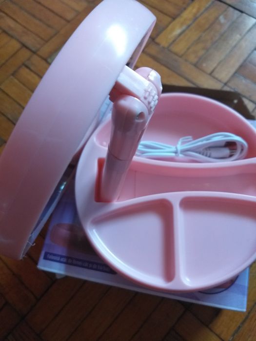 Oglinda cosmetica cu factor de marire