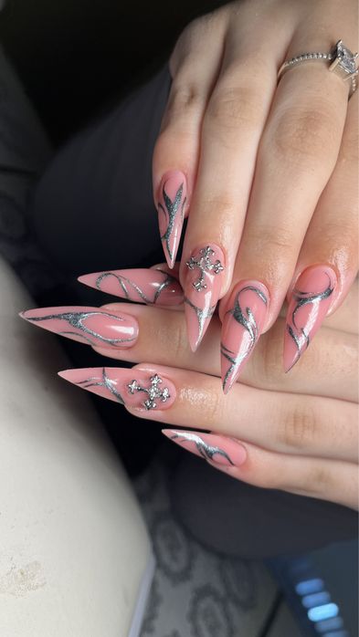Unghii gel constructie