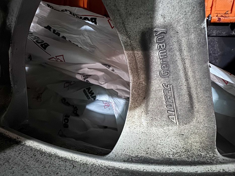 Зимни гуми с джанти Kumho 255/55R19