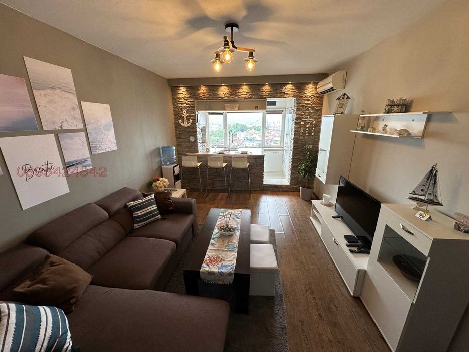 Дава се под наем Двустаен апартамент в Варна, Цветен квартал - 60 кв.м за 561 € - Снимка #7