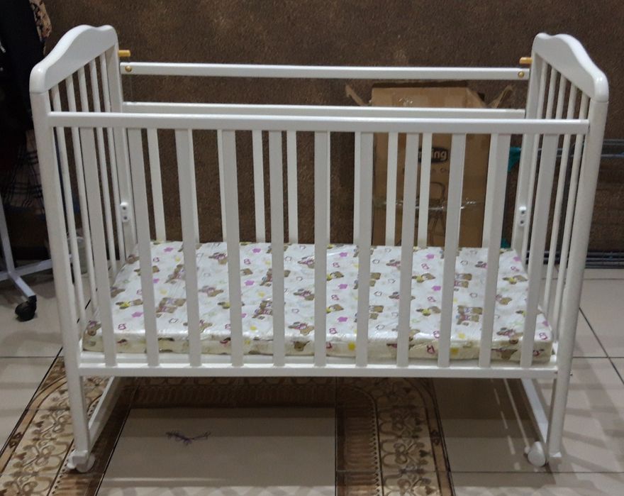 Продается новый манеж