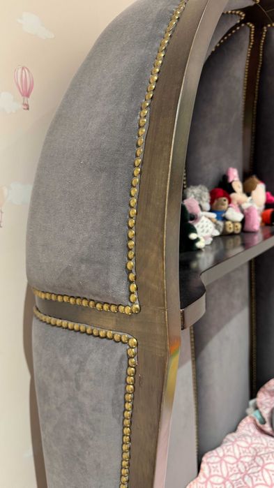 Продается дизайнерская детская кровать для девочки