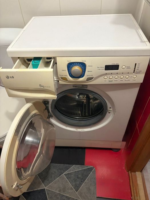 Продам стиральная машина автомат