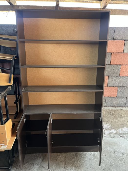 Черный шкаф для офиса