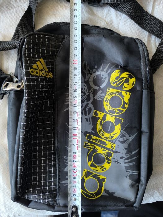 Продавам чисто нови мъжки чантички