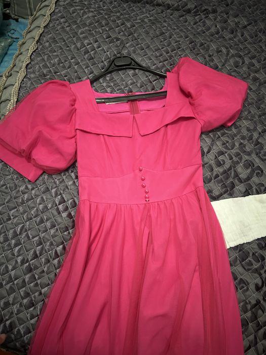 Екеуін 8 мыңға берем