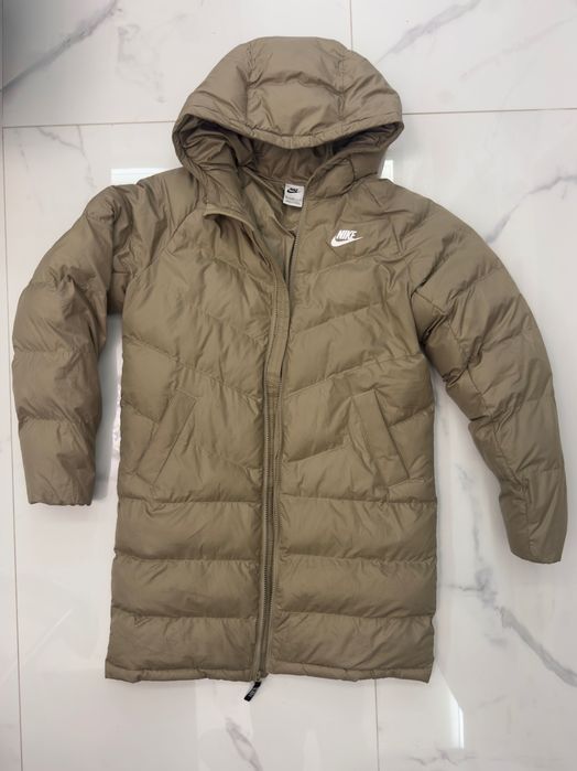 Зимно яке NIKE бежово дълго nike puffer