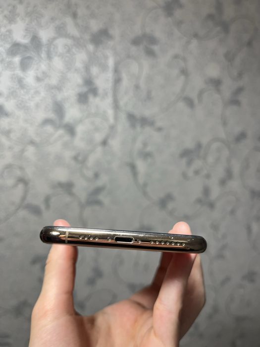 Продам iPhone XS Max 256 ГБ