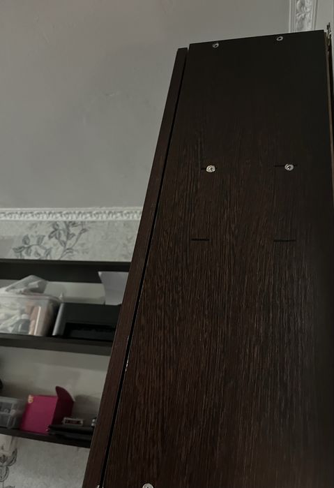 Письменный стол.