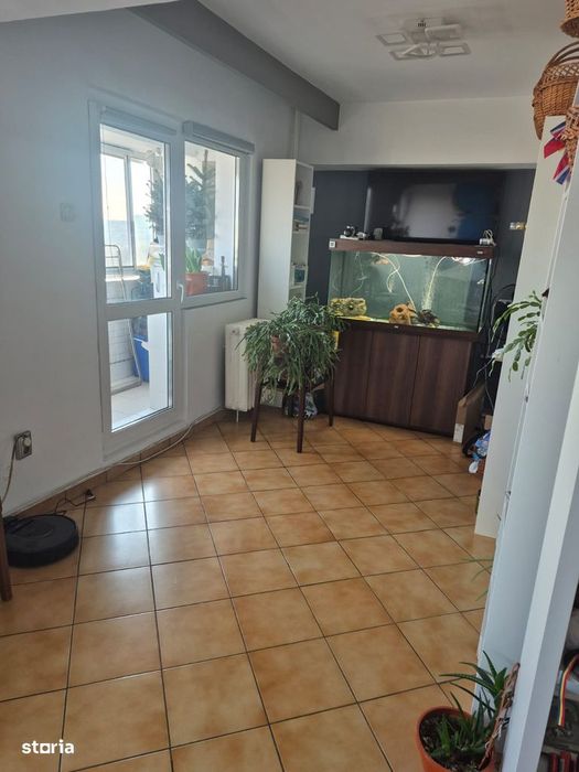 Crangasi , 2 minute metrou