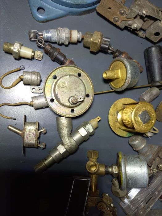 Продам  запчасти по электроники