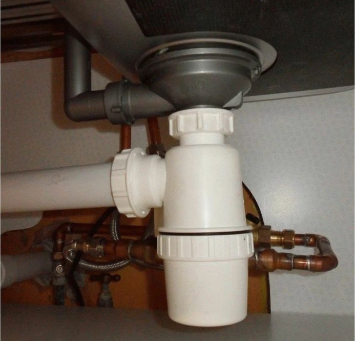 Сантехник засор Чистка труб конализации аппаратом. Zasor Santexnik