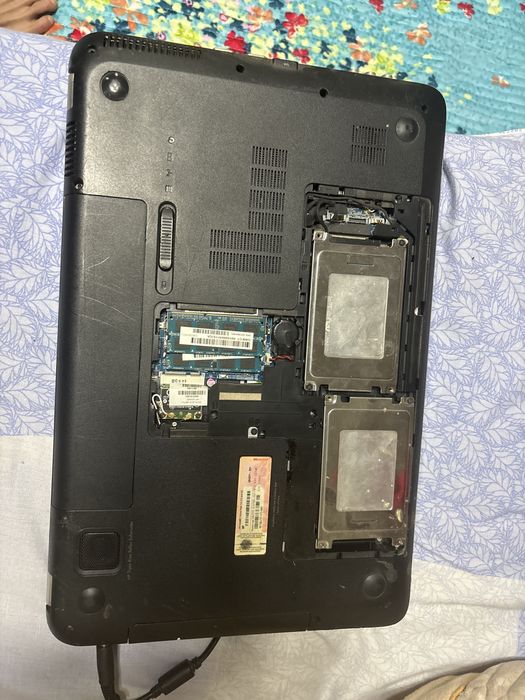 Ноутбук на запчасти