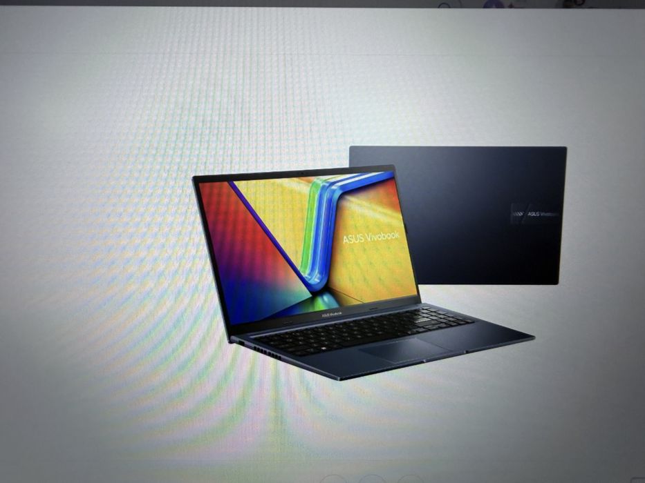 Laptop ASUS Vivobook 15 M1502YA cu procesor AMD Ryzen 5 7430U