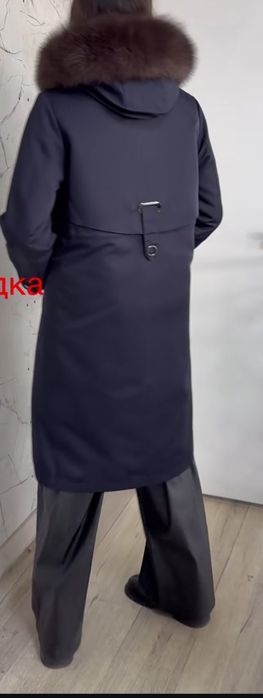 Продам парку, новая