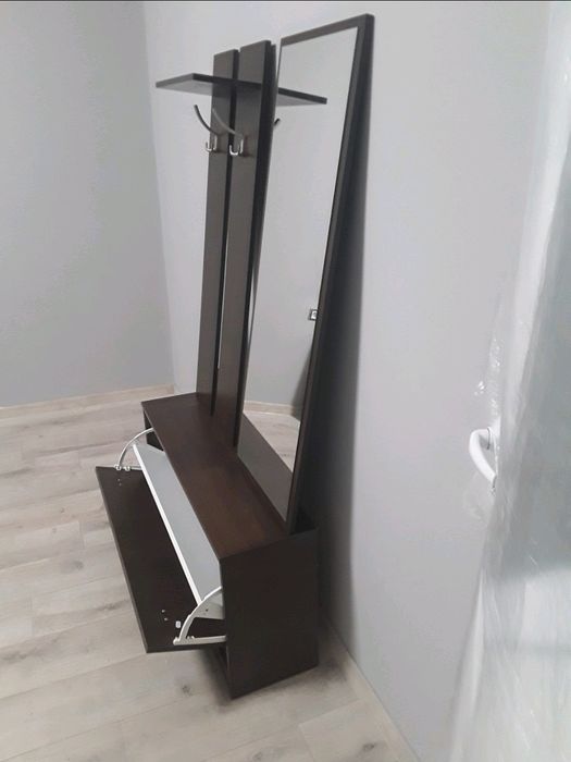 Порманъо с огледало