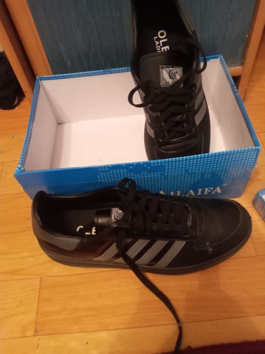 Продаётся  Крассовка  г  Ақтау