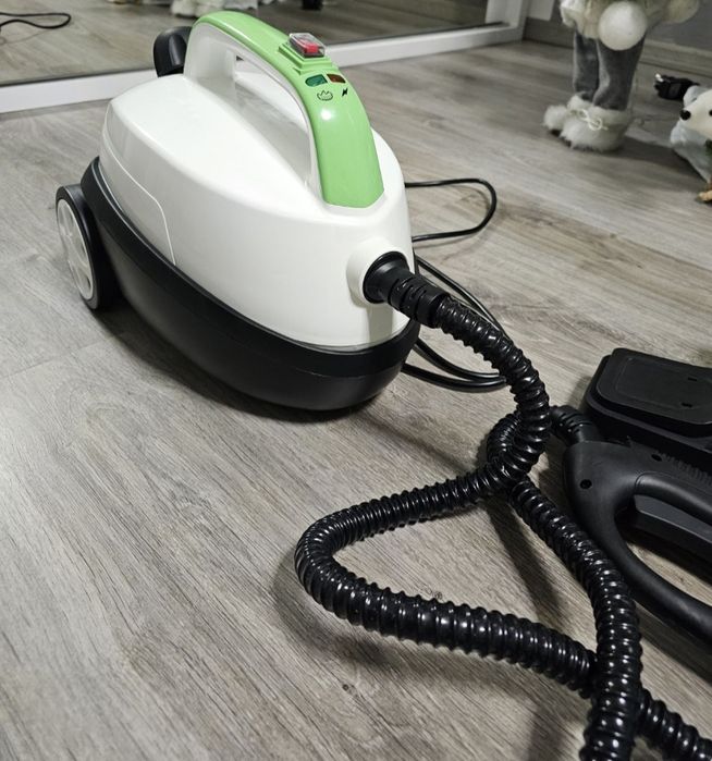Aparat de curățat cu aburi , universal nou