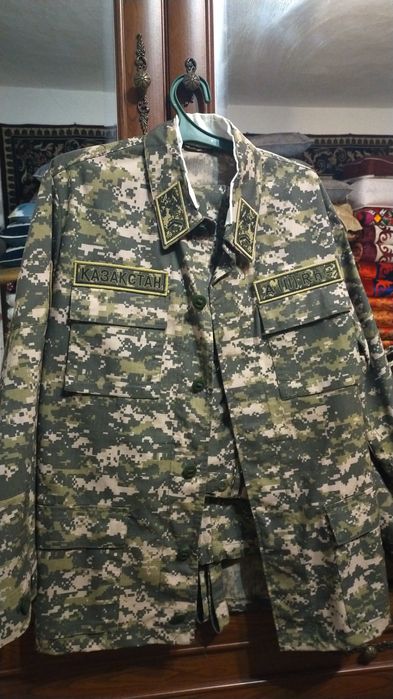 Военный  бучлад новый,и ещё есть