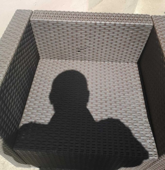 Градински комплект мебели