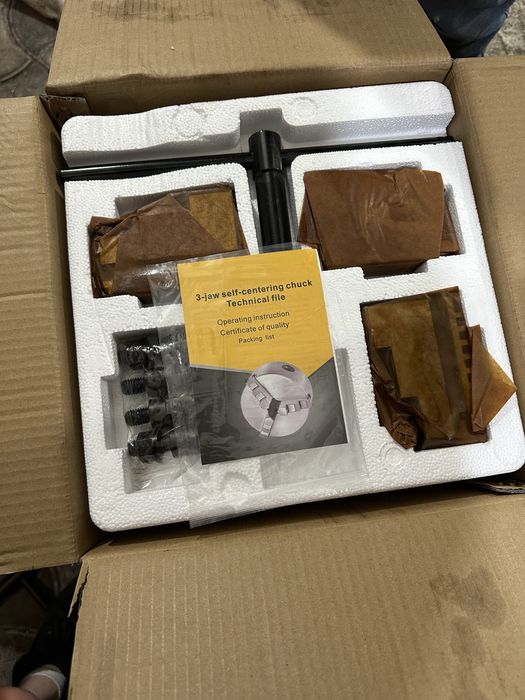 Продам токарный патрон на 250