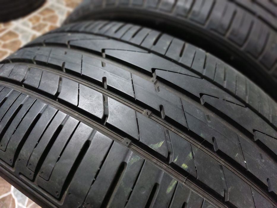 2 anvelope 235/50 R19 Hankook