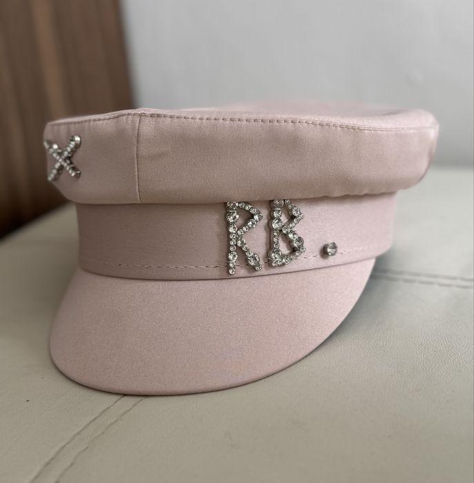 RB Шапки Ruslan Baginskiy