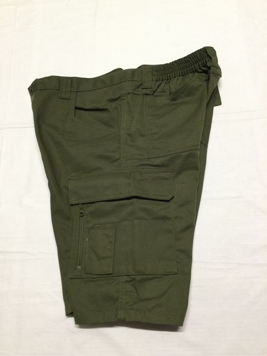 Pantaloni scurti lucru marime XL