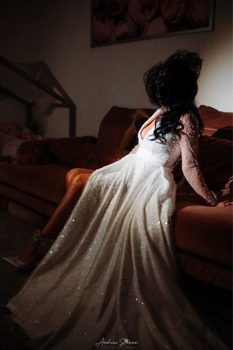 Rochita Mireasa ,purtata o singura data