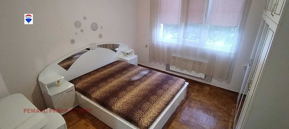 Дава се под наем Тристаен апартамент в Русе, Здравец - 72 кв.м за 331.5 € - Снимка #7