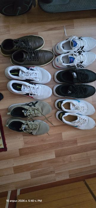 Лот от кецове nike, asics, reebok.