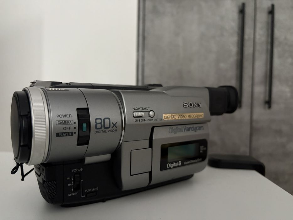 Sony DCR-TRV110E Handycam Digital8 – funcțională