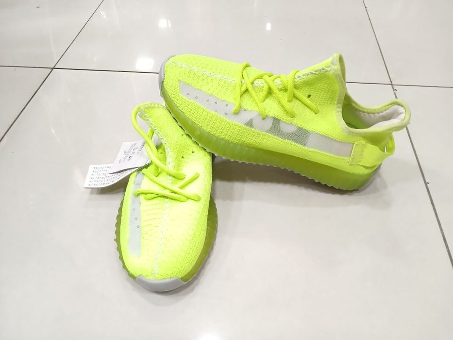 Adidas Yeezy Boost 350 V2 "Glow"