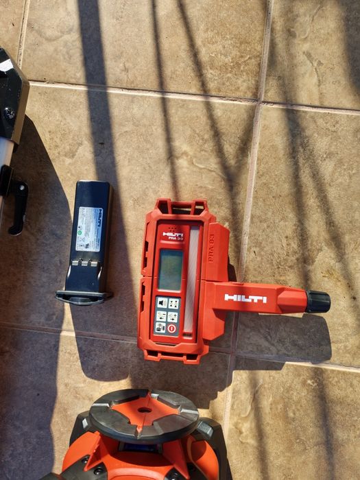 Hilti PR 30 HVS + PRA 90 - Ротационен лазер + автоматична тринога