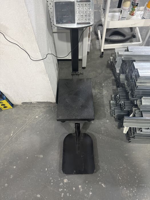 Лопаты совковые