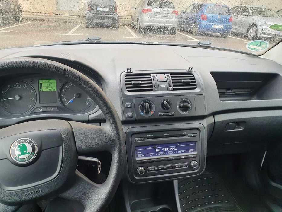 Skoda  2011 Benzina+GPL,  vânzare sau schimb cu volan dreapta dreapta