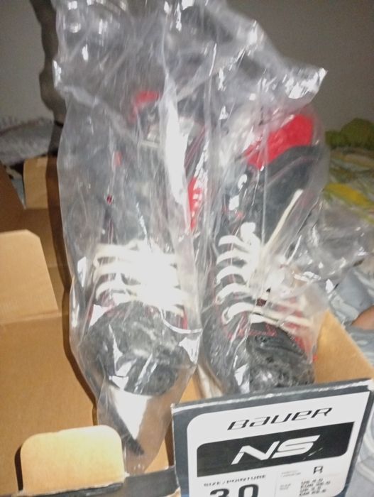 продам коньки хоккейные