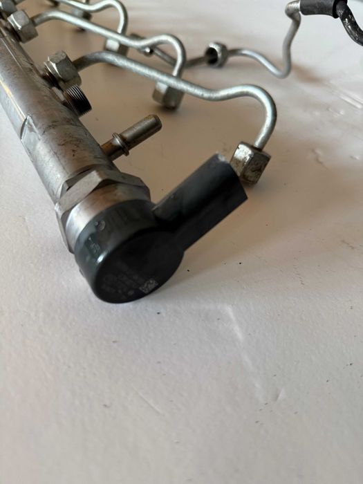 Pompa Inalta / Rampa injectoare /2 Injectoare BMW 2.0d 3.0d 184 245 Cp